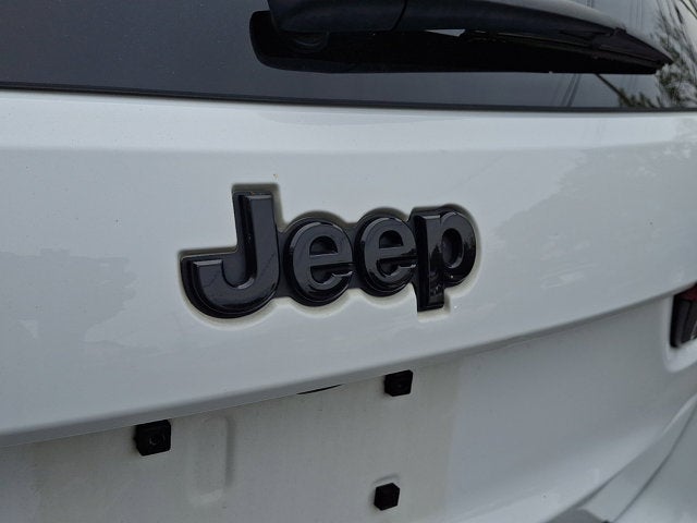 2021 Jeep Grand Cherokee Base