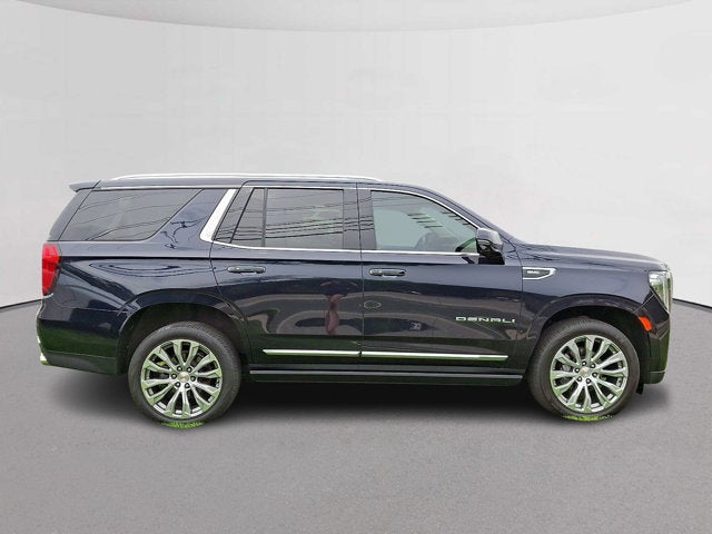 2022 GMC Yukon Base