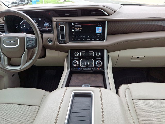 2022 GMC Yukon Base