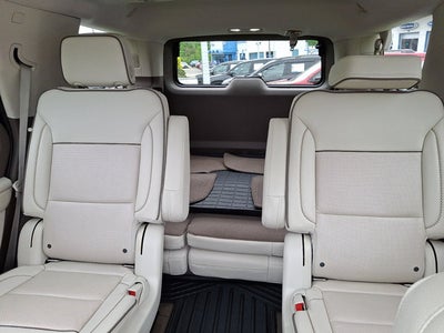 2022 GMC Yukon Base