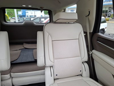 2022 GMC Yukon Base