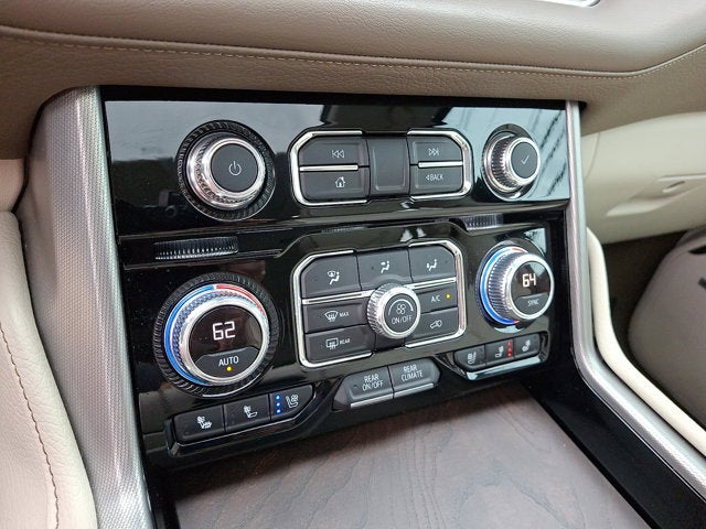 2022 GMC Yukon Base
