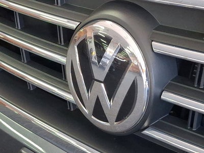 2022 Volkswagen Passat 2.0T Limited Edition