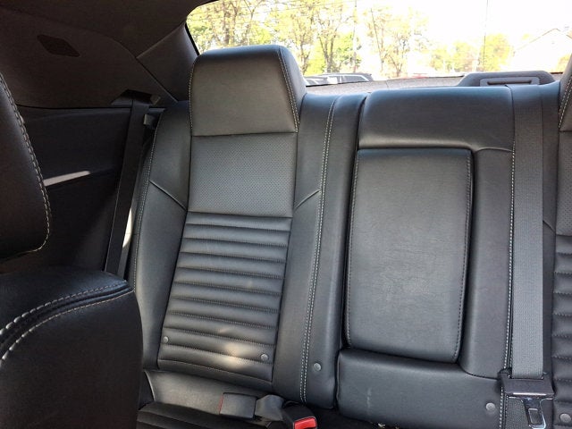 2009 Dodge Challenger Base