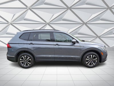 2022 Volkswagen Tiguan Base