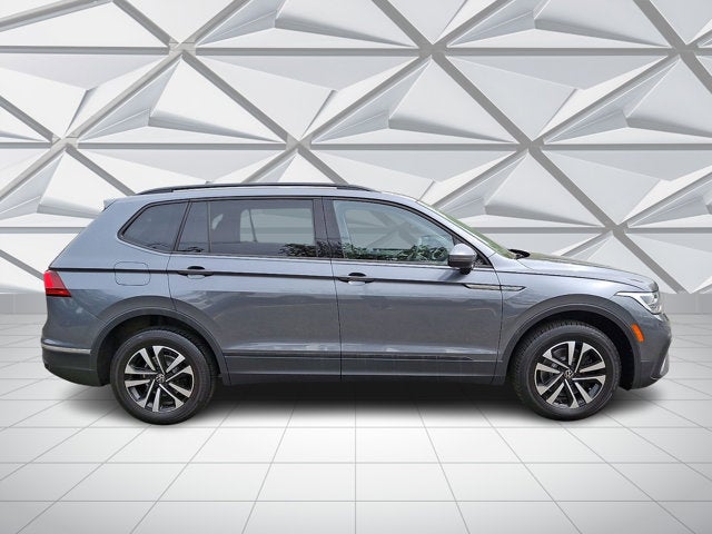 2022 Volkswagen Tiguan Base