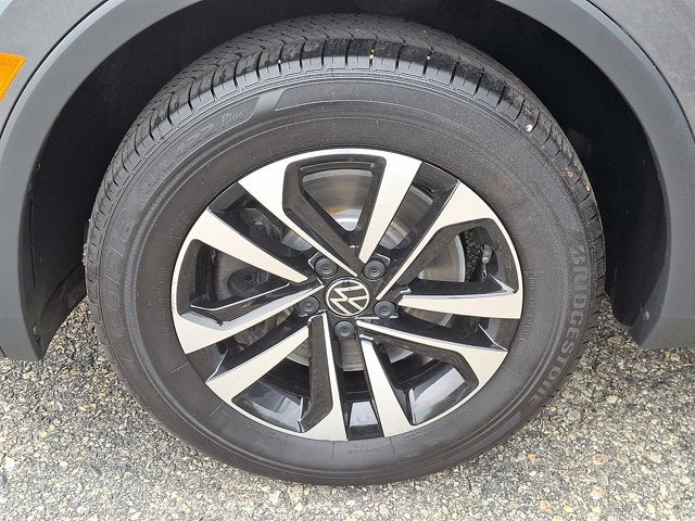 2022 Volkswagen Tiguan Base