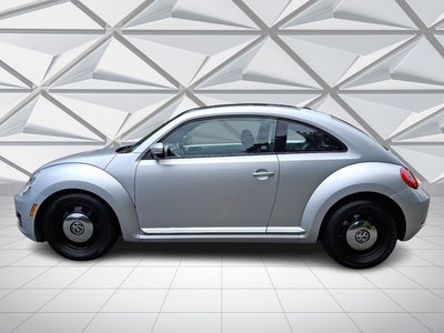 2014 Volkswagen Beetle 2.5L w/Sun