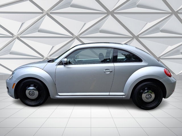 2014 Volkswagen Beetle 2.5L w/Sun