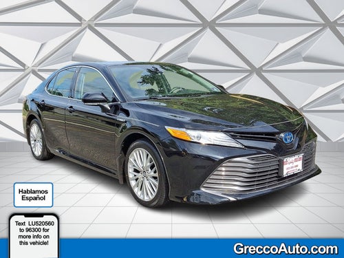 2020 Toyota Camry Hybrid XLE