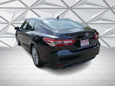 2020 Toyota Camry Hybrid XLE