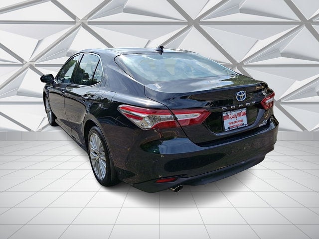 2020 Toyota Camry Hybrid XLE