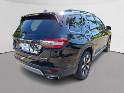 2025 Honda Pilot Touring