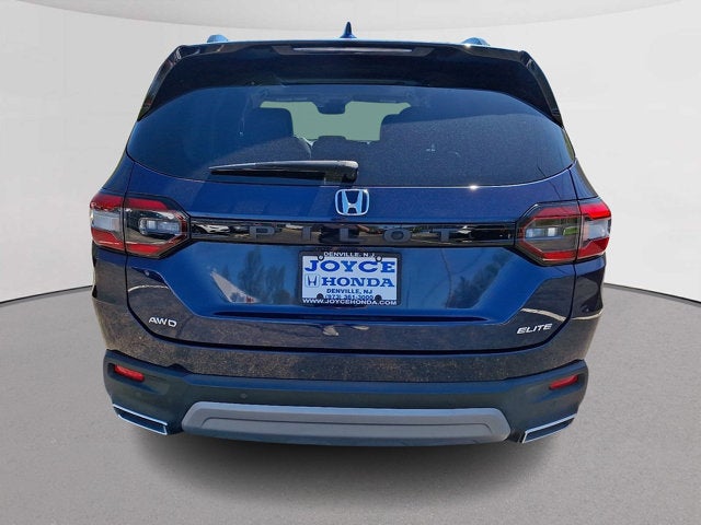 2023 Honda Pilot Elite