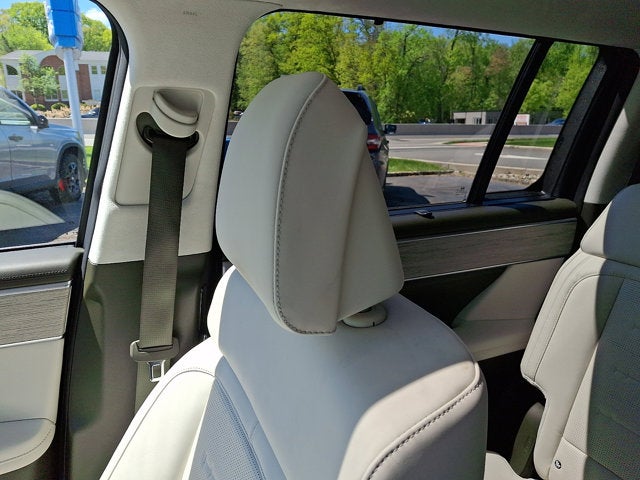 2025 Hyundai Santa Fe Hybrid Base