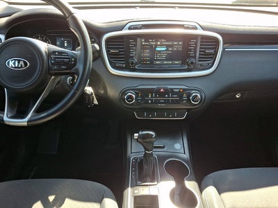 2018 Kia Sorento LX