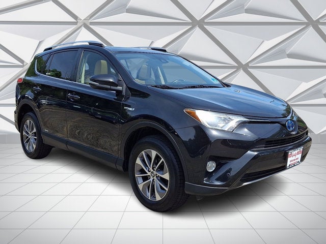 2018 Toyota RAV4 Hybrid XLE