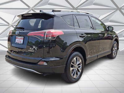 2018 Toyota RAV4 Hybrid XLE
