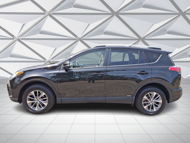 2018 Toyota RAV4 Hybrid XLE