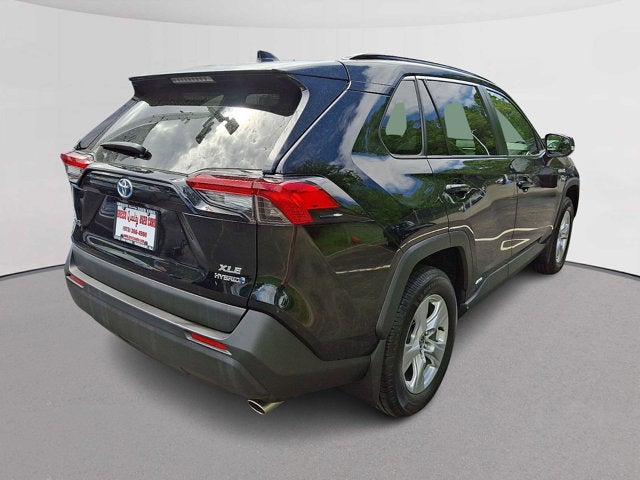 2021 Toyota RAV4 Hybrid XLE