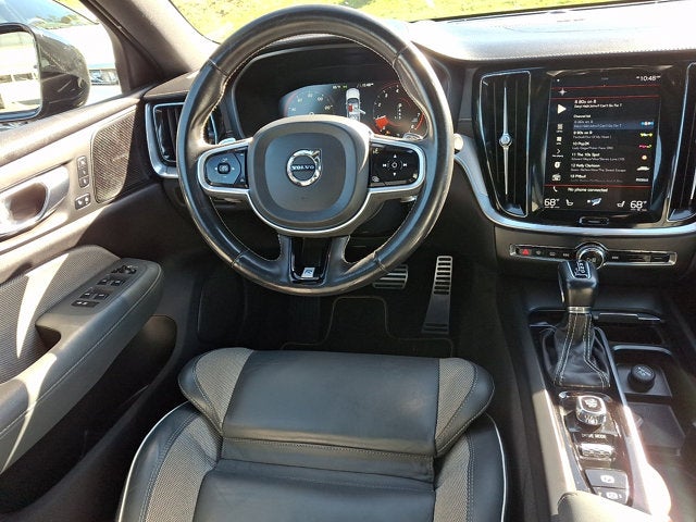 2020 Volvo V60 R-Design
