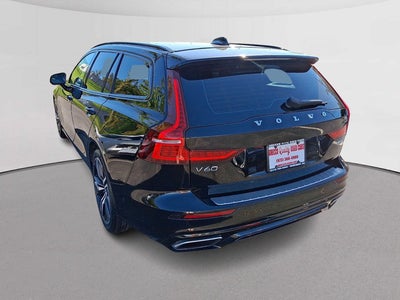 2020 Volvo V60 R-Design