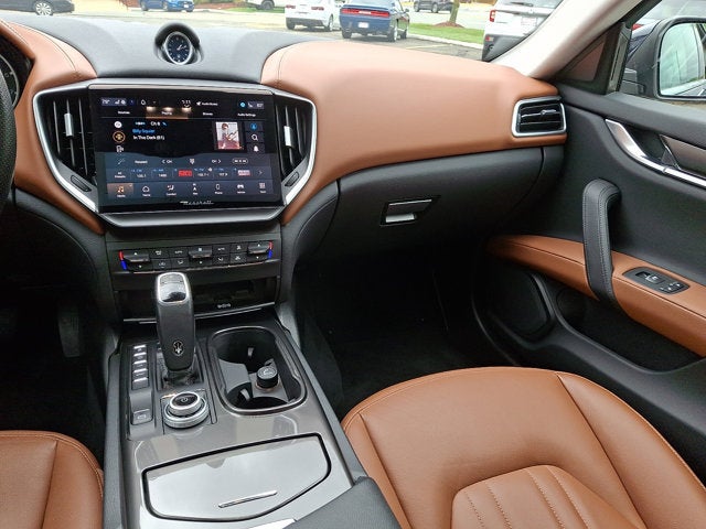 2021 Maserati Ghibli 
