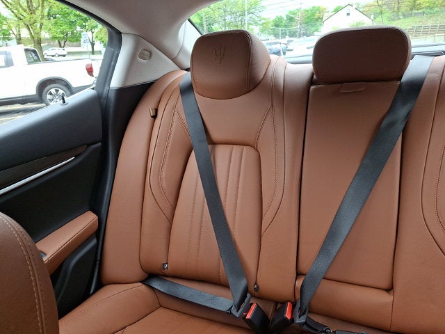 2021 Maserati Ghibli 