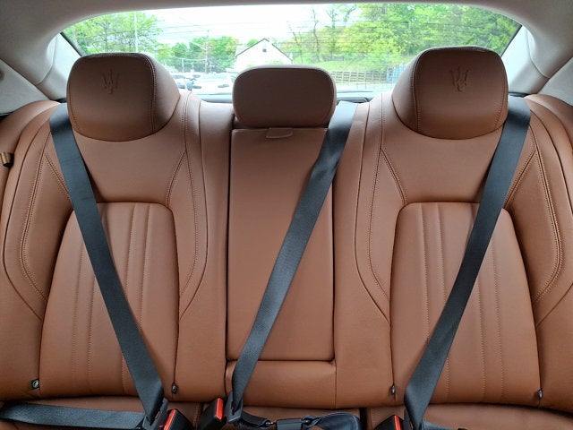 2021 Maserati Ghibli 